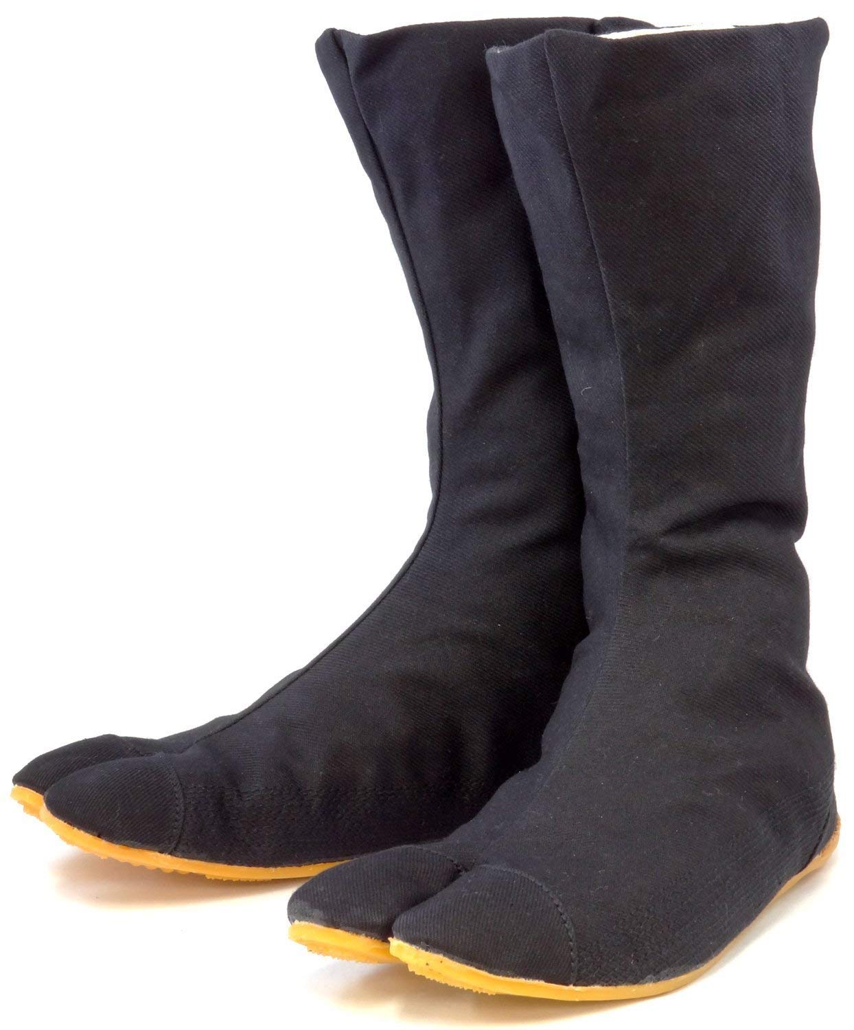 کفش Rikio Fighter Black Jikatabi (Outdoor Tabi) با سایز 29.0 ژاپنی، حدوداً از جنس مردانه 11 آمریکایی و 44 اروپایی است.