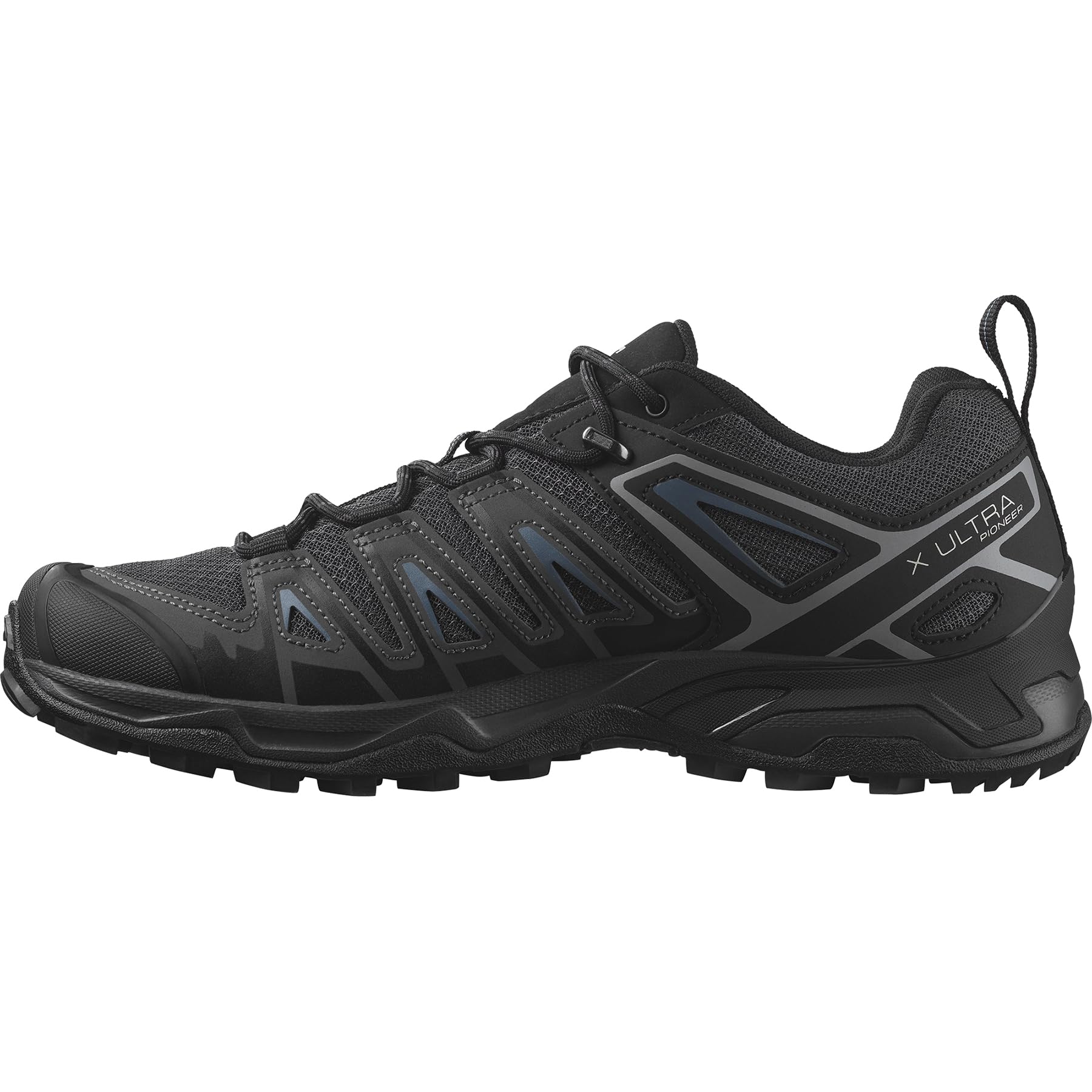 کفش صعودی مردانه SALOMON X Ultra Pioneer Aero به قدرت چهل و چهار اوروپا از رنگ‌های سیاه، ابنی و آبی زغالستانی است.