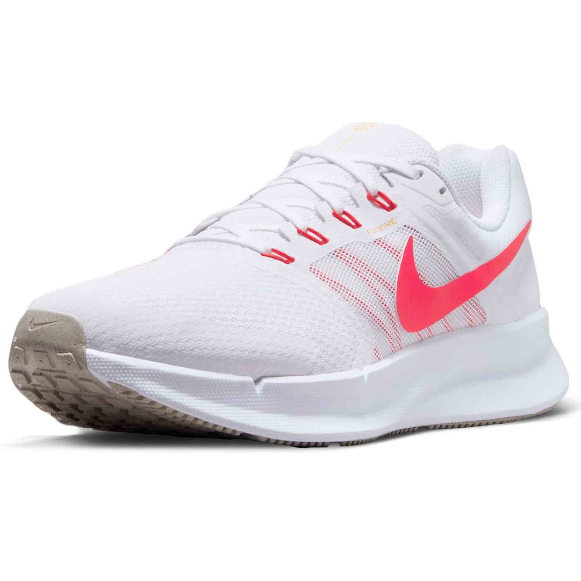 کفش مردانه Nike Run Swift 3 سایز 42 اروپا - سفید / قرمز برقی / قهوه‌ای روشن / نارنجی لیزر