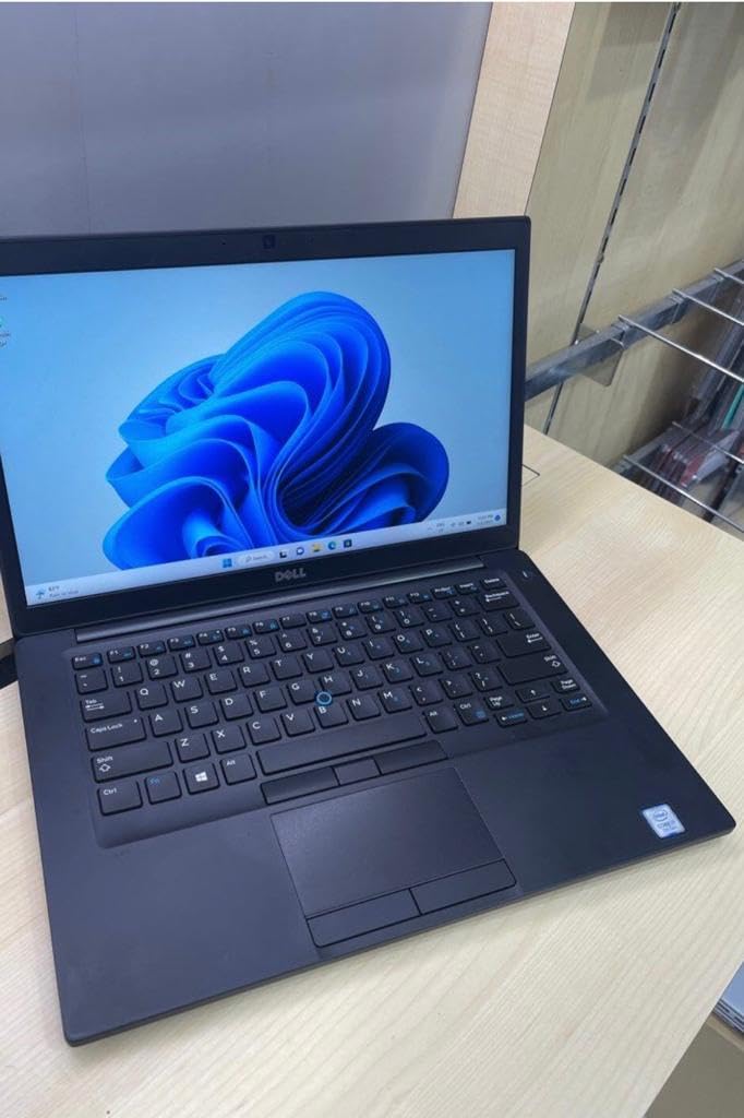 لتیتود 7270 هسته i7 نسل 6 ام 8 گیگابایت رم 256 گیگابایت اس‌اس‌دی
