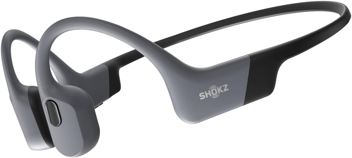 هدفون ورزشی استخوان هدایت صوتی SHOKZ OpenSwim Pro، ضدآب IP68، گوشی بی سیم با بلوتوث 5.4، 32 گیگابایت حافظه MP3، میکروفون‌‌های حذف نویز، زمان پخش 9 ساعت برای دویدن، شنا - خاکستری