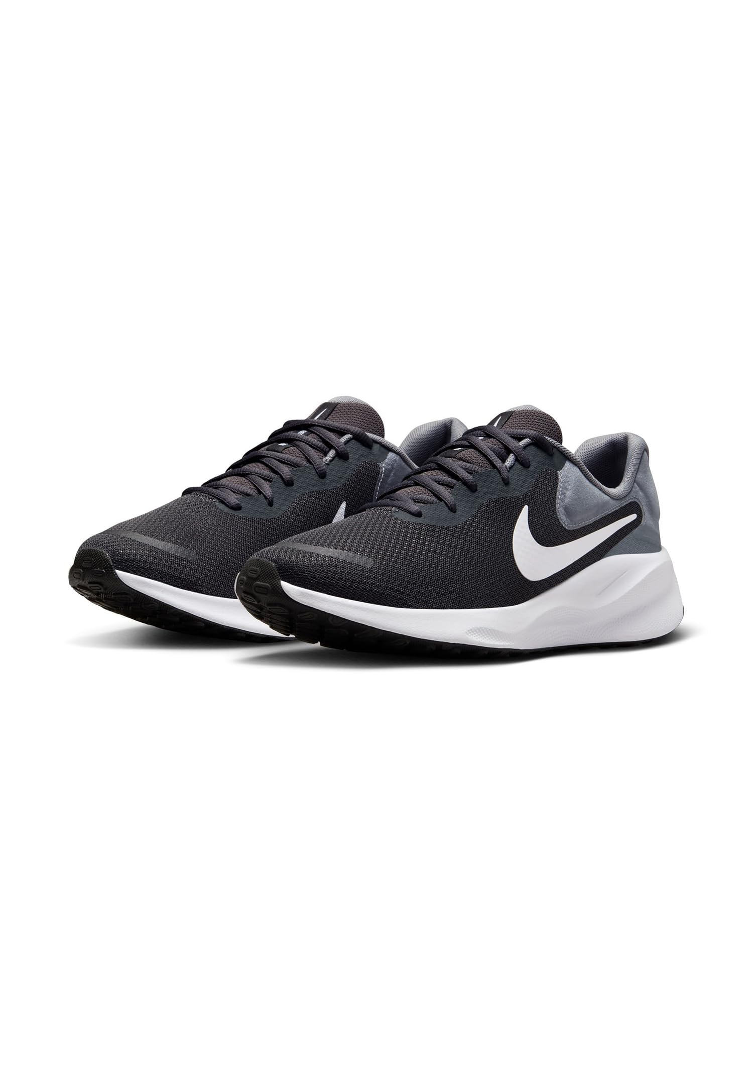 کفش‌های بندبند مردانه Nike REVOLUTION 7