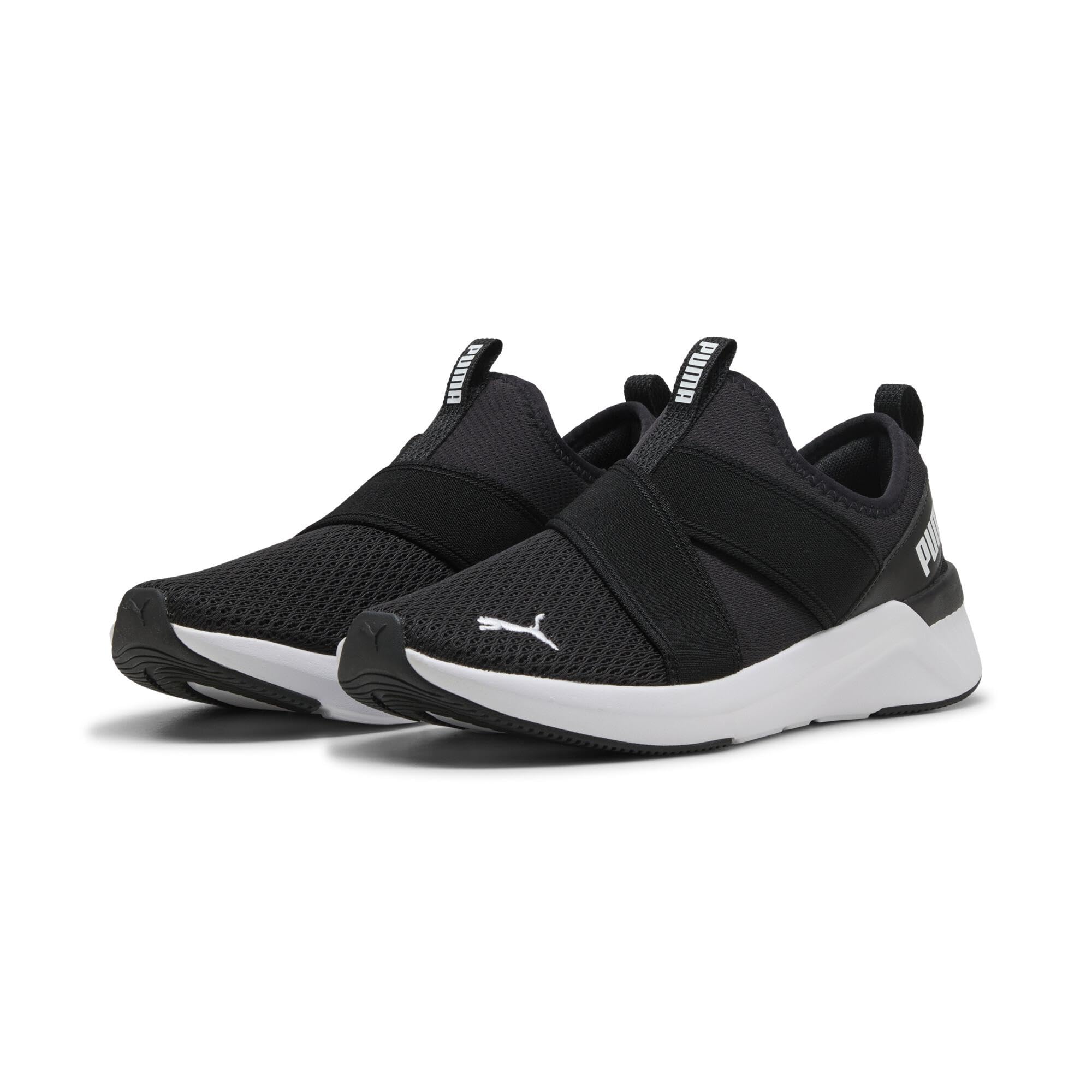 کفش زنانه PUMA Softride Harli Slip on Wns در رنگ مشکی-مشکی PUMA، سایز 40 یورو، با رنگبندی مشکی-مشکی-سفید PUMA.