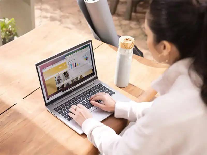 لپ تاپ HP EliteBook 840 G8 14 اینچی - Full HD - 1920 x 1080 - Intel Core i7 3 گیگاهرتز - 16 گیگابایت رم کل - 256 گیگابایت حافظه داخلی SSD، ویندوز 11 (تجدید شده)