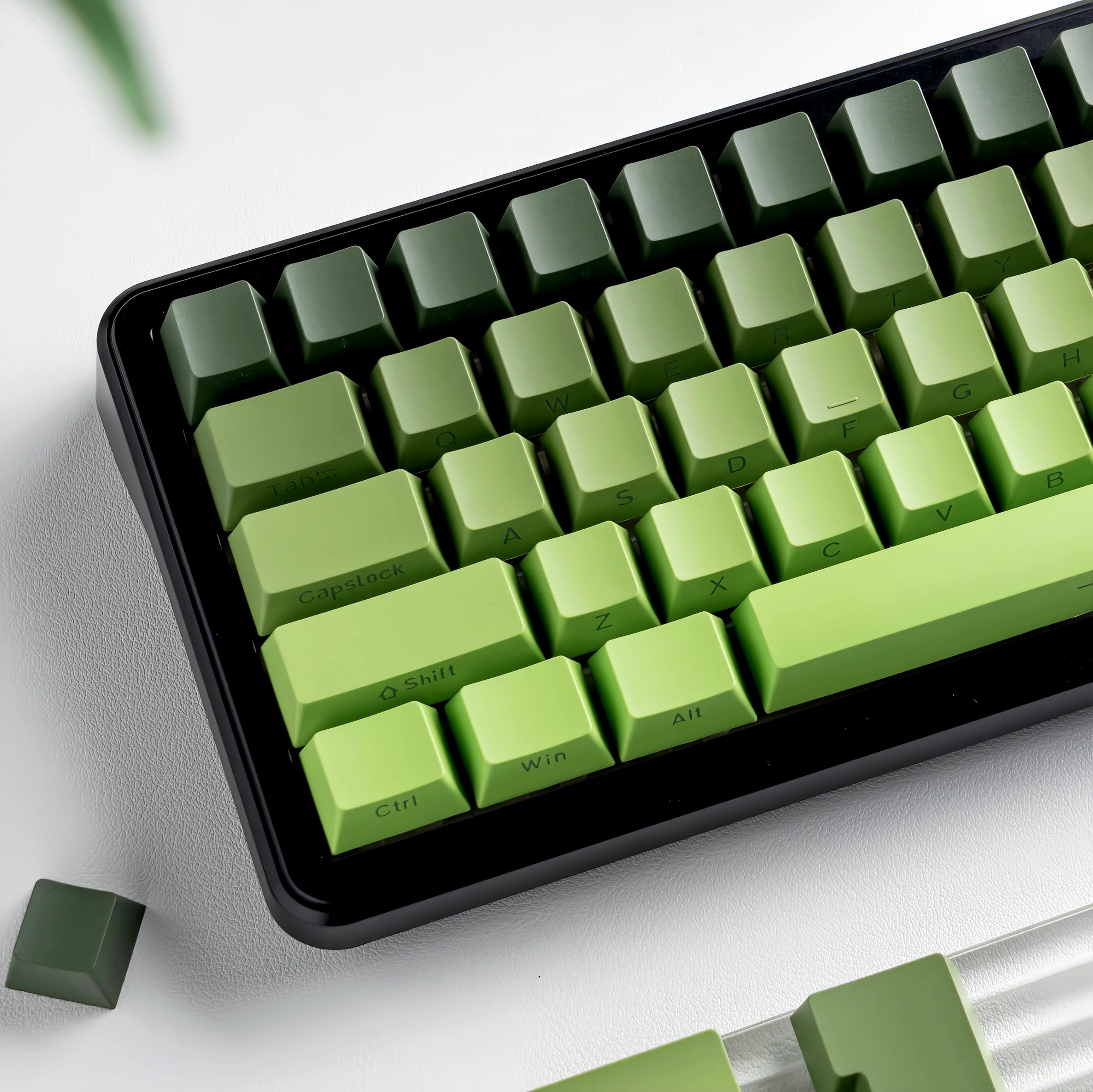 مجموعه کیکپ های دابل شات PBT دگالادو، کیبورد با نور افکنی، کیکپ های سفارشی چاپ شده در کنار، برای کیبوردهای 60٪، 75٪ و 100٪، پروفایل OEM کیکپ ژاپنی برای کیبورد مکانیکی با سوییچ MX، رنگ سبز مچا