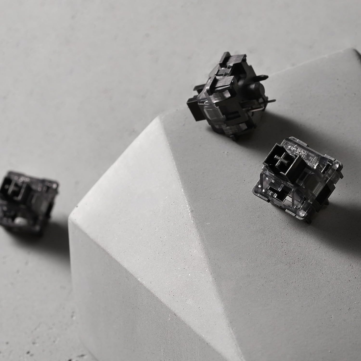B0CBK74L29-image-4